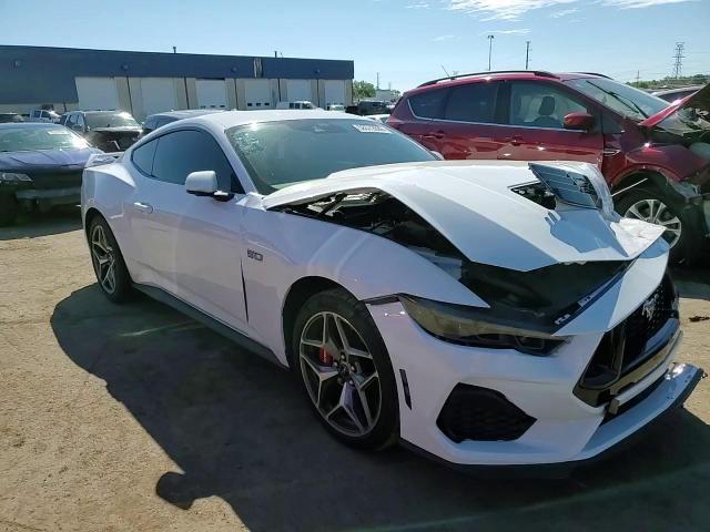 2026 Ford Mustang Gt - zdjęcie 13