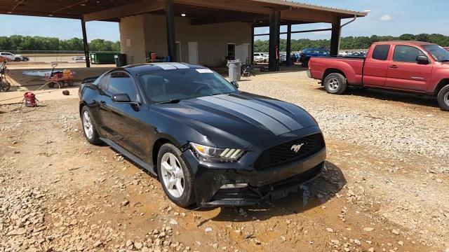 2017 Ford Mustang - zdjęcie 13