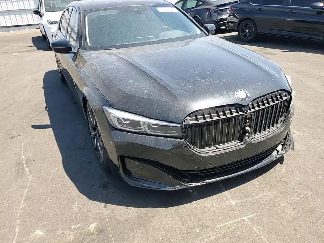 2020 BMW 740 I - zdjęcie 13