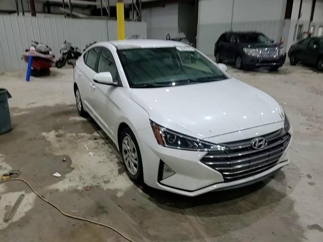 2019 Hyundai Elantra Se - zdjęcie 13