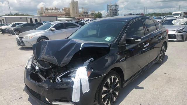 2019 Nissan Sentra Sr - zdjęcie 13