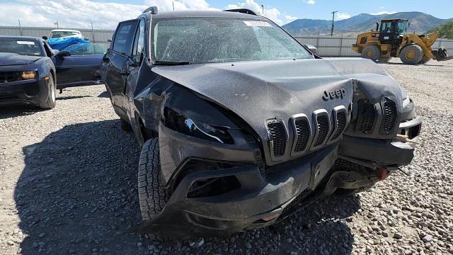 2018 Jeep Cherokee Trailhawk - zdjęcie 13