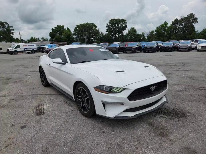 2020 Ford Mustang - zdjęcie 13