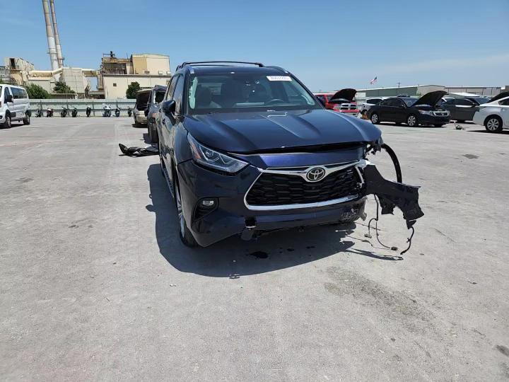2024 Toyota Highlander Platinum - zdjęcie 15