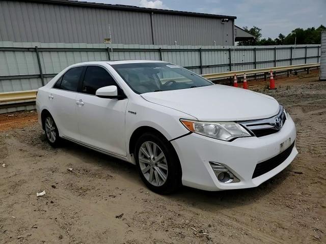 2014 Toyota Camry Hybrid Xle - zdjęcie 13