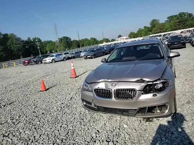 2016 BMW 535 I - zdjęcie 13