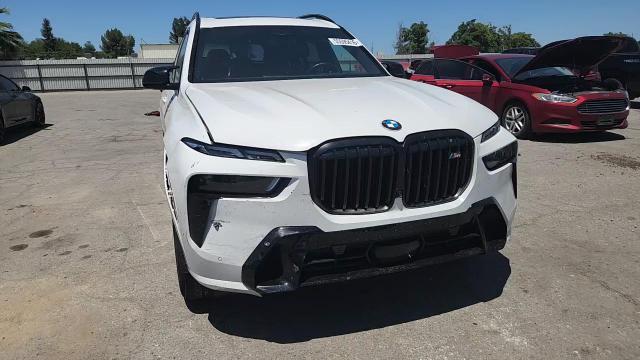 2024 BMW X7 - zdjęcie 13
