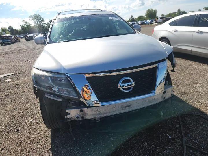 2014 Nissan Pathfinder Hybrid Sv - zdjęcie 14