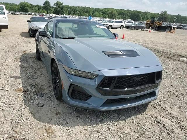 2024 Ford Mustang Gt - zdjęcie 13