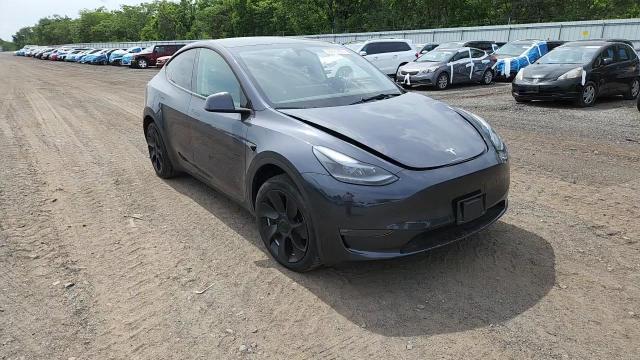 2024 Tesla Model Y - zdjęcie 13