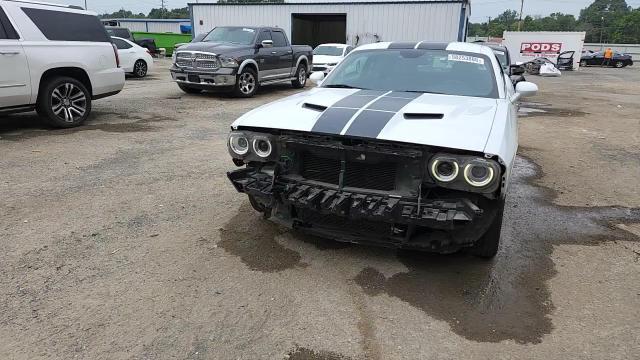 2017 Dodge Challenger Sxt - zdjęcie 14