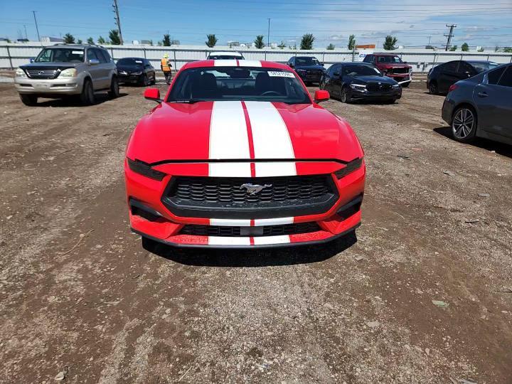 2026 Ford Mustang - zdjęcie 13