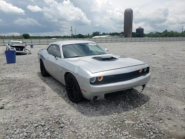 2021 Dodge Challenger R - zdjęcie 13