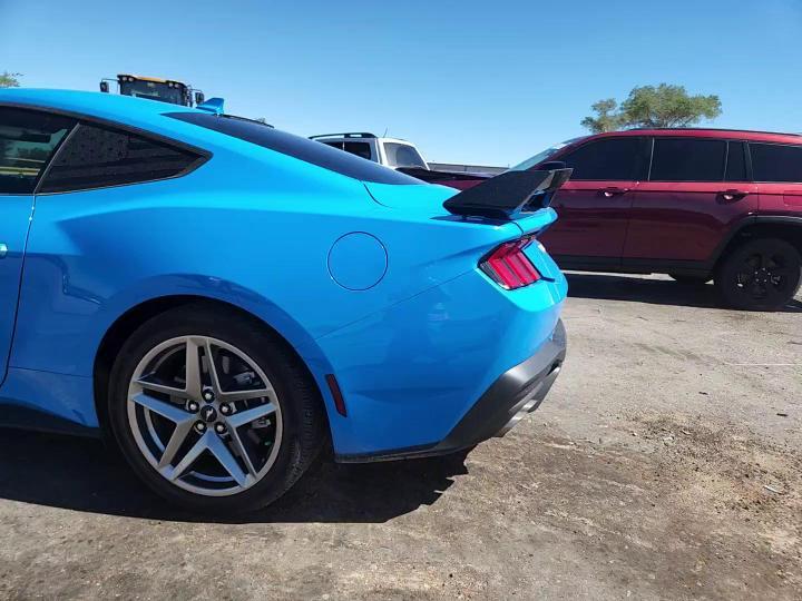 2024 Ford Mustang Gt - zdjęcie 13