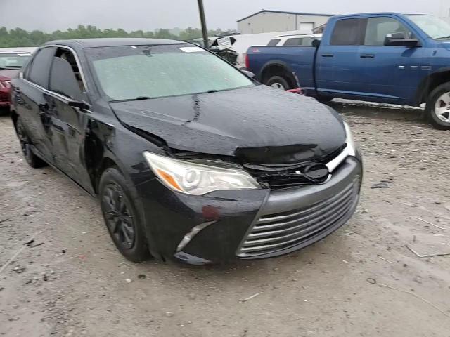 2015 Toyota Camry Le - zdjęcie 13