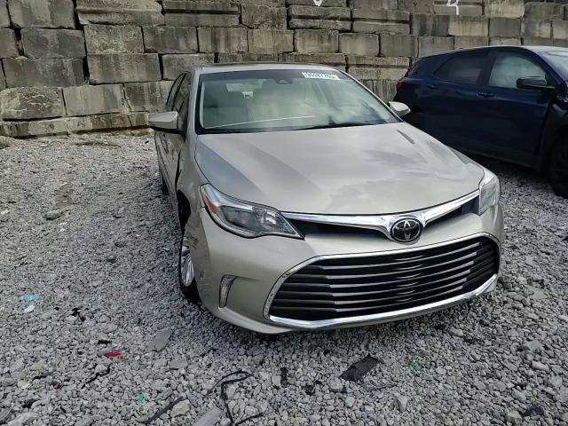 2017 Toyota Avalon Limited - zdjęcie 13