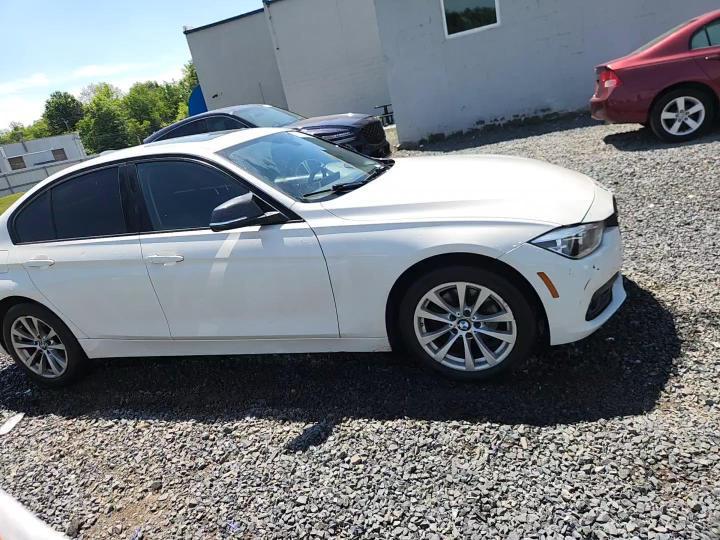 2018 BMW Seria 3 320i - zdjęcie 13