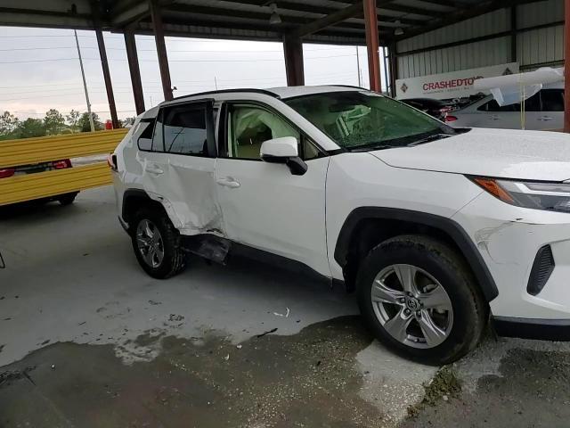 2022 Toyota Rav4 Xle - zdjęcie 14