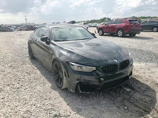 2018 BMW M4 - zdjęcie 13