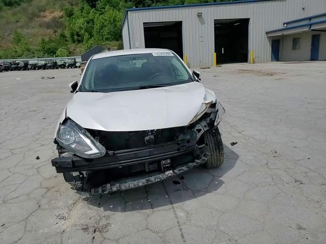 2019 Nissan Sentra Sv - zdjęcie 13