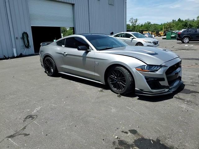 2020 Ford Mustang - zdjęcie 13