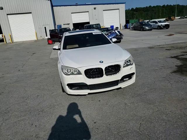 2015 BMW 740 Li - zdjęcie 13