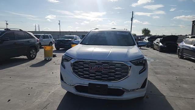 2018 GMC Terrain Denali - zdjęcie 14