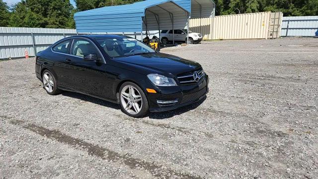 2015 Mercedes-Benz C 250 - zdjęcie 13