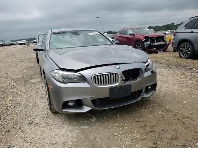 2014 BMW Seria 5 550i - zdjęcie 13