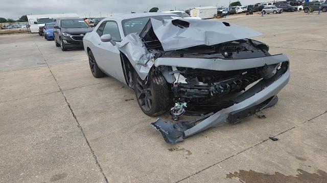 2022 Dodge Challenger Sxt - zdjęcie 13