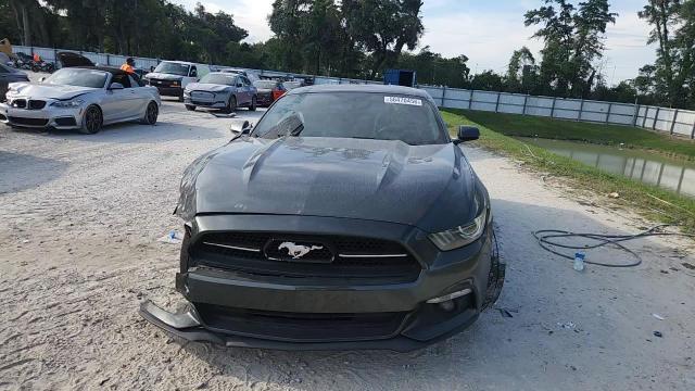 2015 Ford Mustang - zdjęcie 13