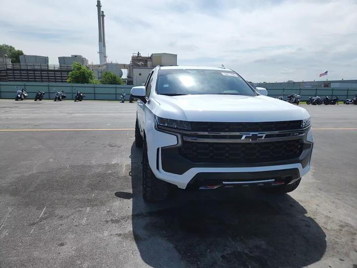2022 Chevrolet Tahoe K1500 Z71 - zdjęcie 14