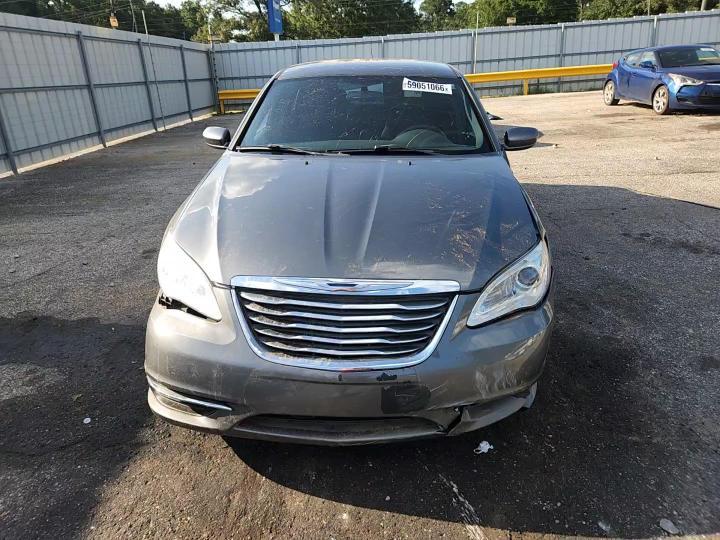 2013 Chrysler 200 Touring - zdjęcie 13