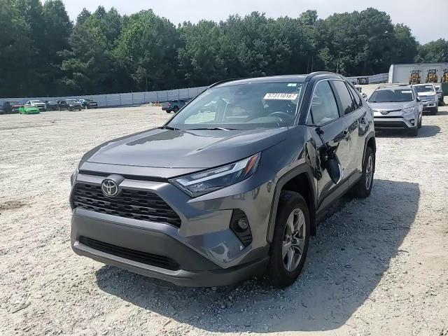 2025 Toyota Rav4 Xle - zdjęcie 13