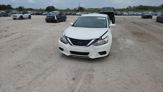 2017 Nissan Altima 2.5 S - zdjęcie 13