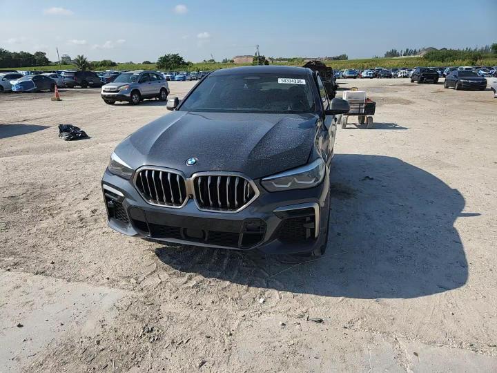 2022 BMW X6 M50I - zdjęcie 14