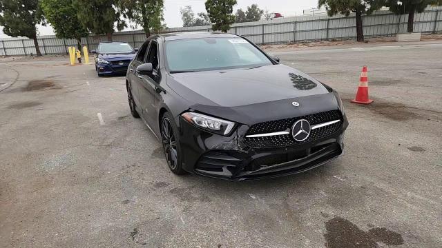 2019 Mercedes-Benz A 220 - zdjęcie 13