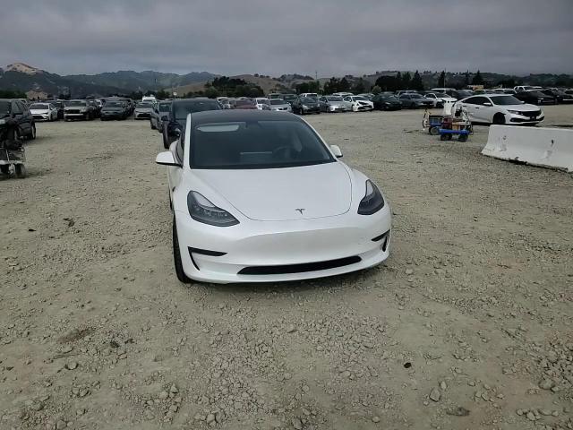 2023 Tesla Model 3 - zdjęcie 13