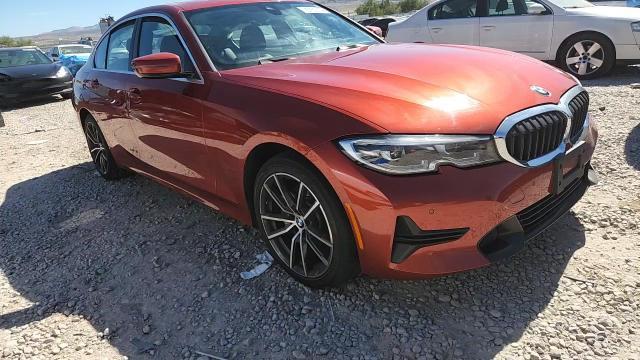 2019 BMW Seria 3 330i - zdjęcie 13