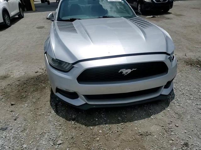 2016 Ford Mustang - zdjęcie 13