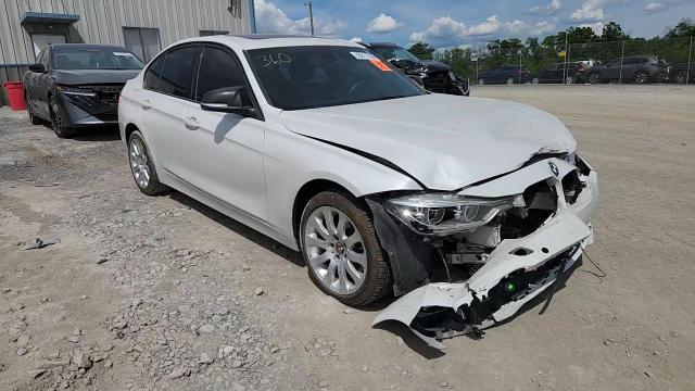 2017 BMW 330 Xi - zdjęcie 13