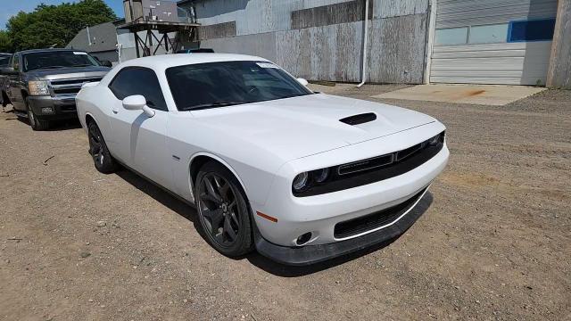2019 Dodge Challenger R - zdjęcie 14