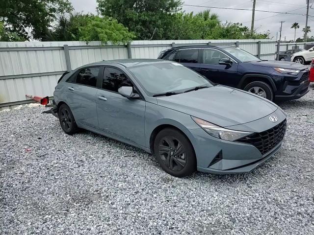 2021 Hyundai Elantra Sel - zdjęcie 13