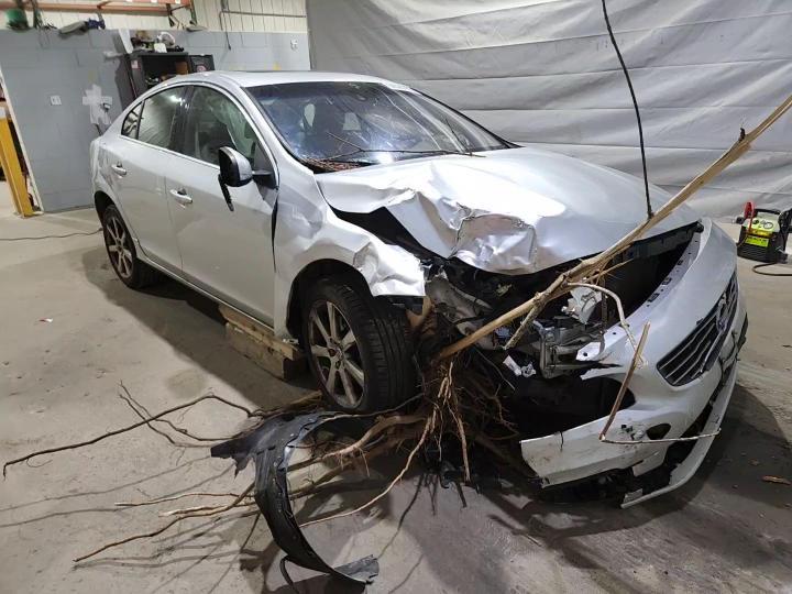 2016 Volvo S60 Premier - zdjęcie 12