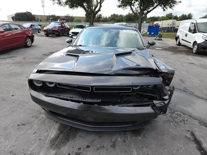 2019 Dodge Challenger Sxt - zdjęcie 13