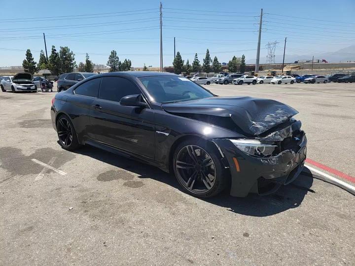 2015 BMW M4 - zdjęcie 13