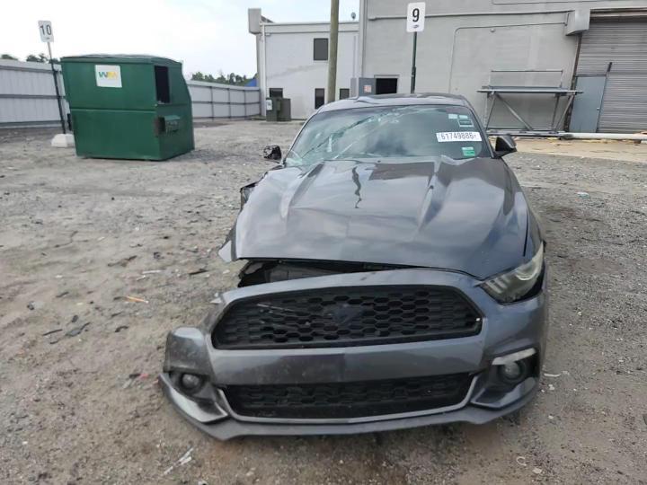 2015 Ford Mustang - zdjęcie 13