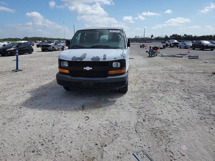 2013 Chevrolet Express G1500 - zdjęcie 14