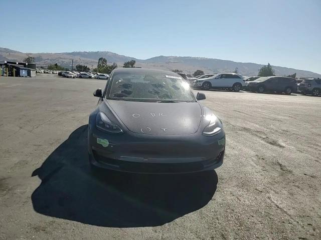 2023 Tesla Model 3 - zdjęcie 14