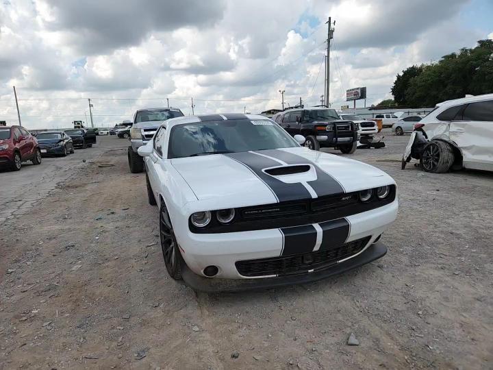 2015 Dodge Challenger Srt 392 - zdjęcie 13